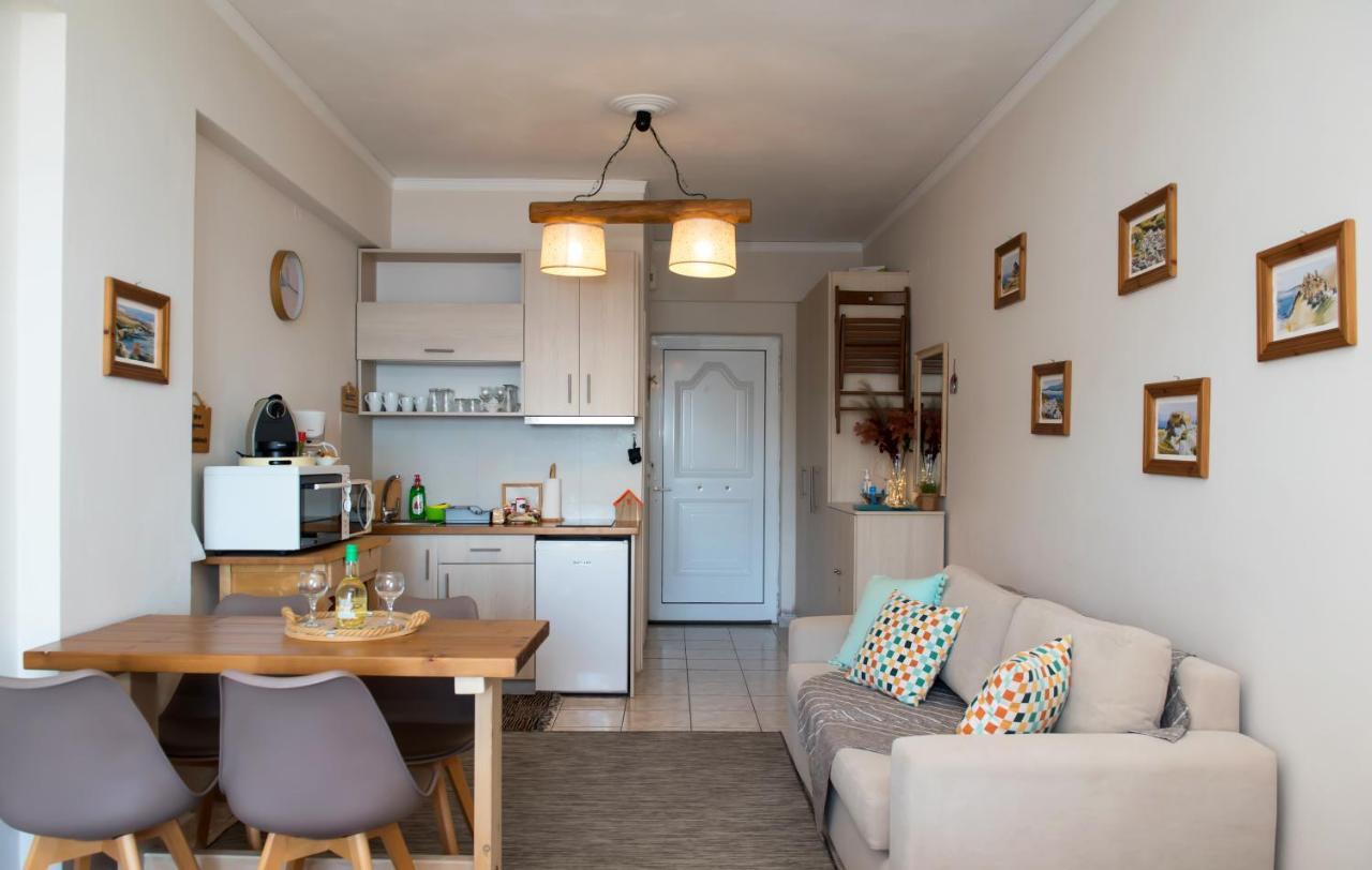Lovely With Awesome View Apartment Tolo